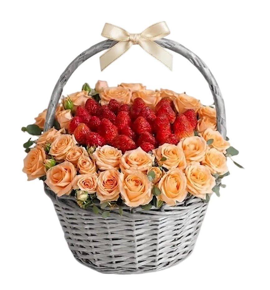 Strawberry in Spray Roses Hamper - Florist London