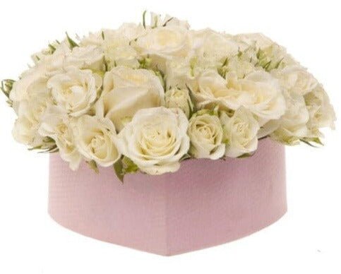 Cute Box of Spray Roses - Florist London
