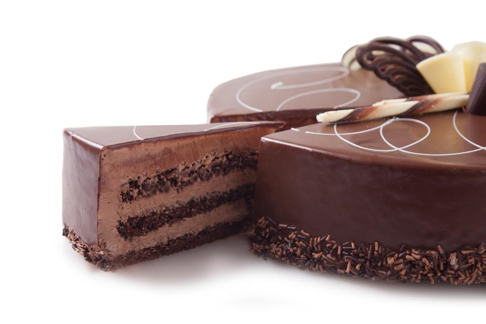 Red Roses with Gypsophila and Cake - Florist London